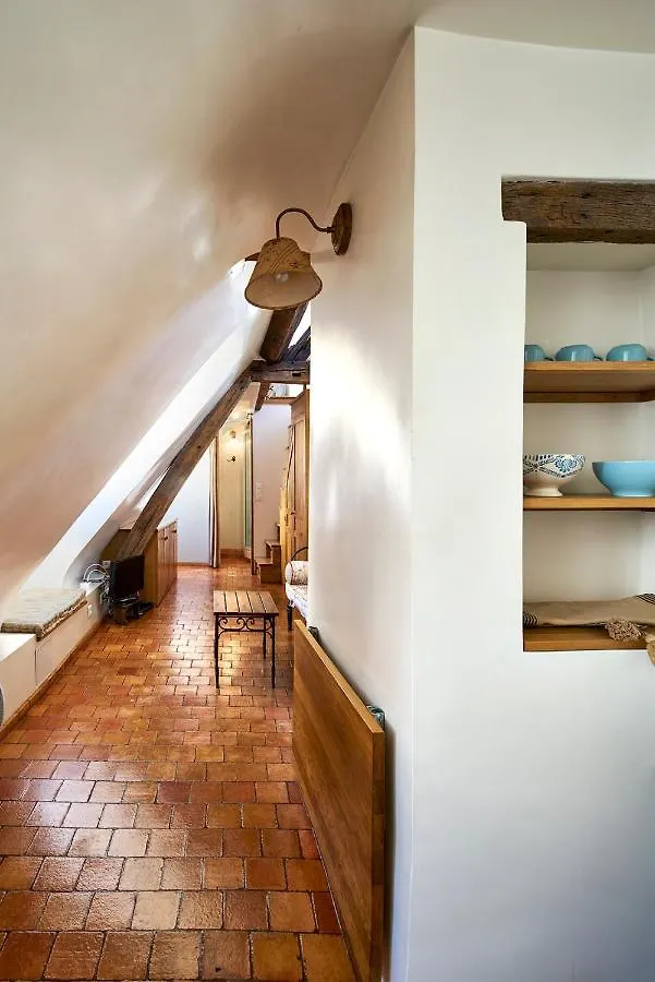 Saint Germain Flat *